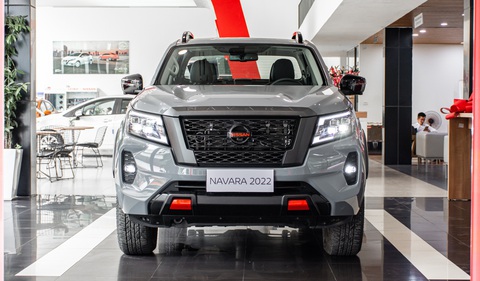 Tin tức giá xe: Nissan Navara giảm giá tới 185 triệu đồng- Ảnh 1. Nissan Navara đang tìm cách rút ngắn khoảng cách với Ford Ranger về giá bán - Ảnh: Đại lý Nissan/Facebook