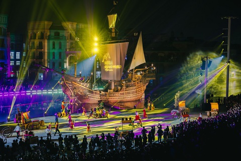 Khai trương quần thể Mega Grand World Hà Nội- Ảnh 5. Quần thể ẩm thực – vui chơi giải trí – mua sắm Mega Grand World Hà Nội. Ảnh: Đ.H