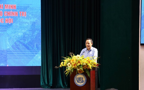 TP.HCM cần chuẩn bị đội ngũ khi nhân sự khu vực công chuyển dịch- Ảnh 2. PGS.TS Trần Thọ Quang phát biểu tại hội thảo - Ảnh: L.T