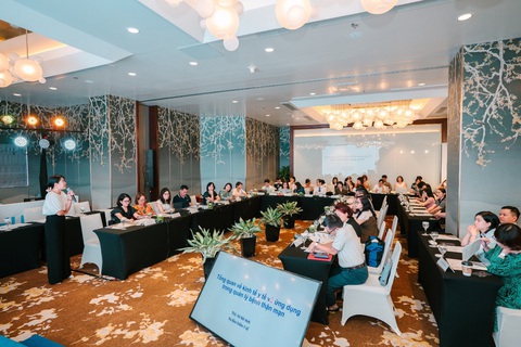 Cơ hội mới cho bệnh nhân trong điều trị bệnh thận mạn- Ảnh 2. Các chuyên gia thảo luận về bước tiến 20 năm trong quản lý bệnh thận mạn tại tọa đàm "Góc nhìn đa chiều trong Ứng dụng tiến bộ y khoa về quản lý bệnh thận mạn"