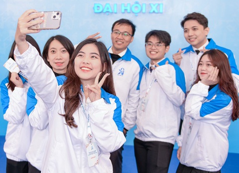 Kỳ đại hội của sinh viên thời đại mới- Ảnh 2. Trẻ trung, sôi nổi là điểm chung để nhận diện đại biểu dự Đại hội XI Hội Sinh viên Việt Nam - Ảnh: NAM TRẦN