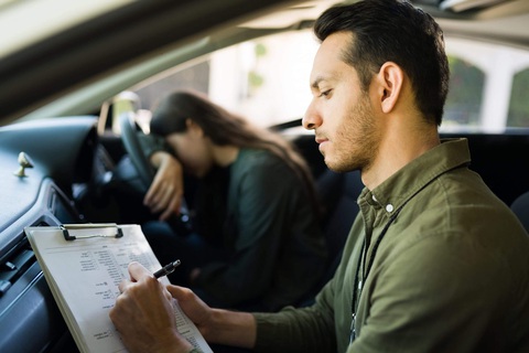 Thi bằng lái xe ở Mỹ - Ảnh: Insure the box Thi bằng lái xe ở Mỹ - Ảnh: Insure the box