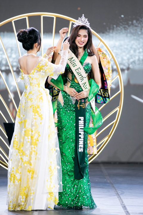Hoa hậu Albania Drita Ziri đăng quang Miss Earth 2023- Ảnh 2. Đại diện Philippines trở thành Miss Earth Air - Á hậu 1.