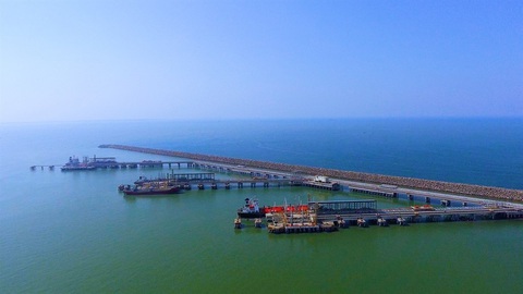 Công tác tiêu thụ sản phẩm của BSR tuy gặp nhiều khó khăn nhưng đã đạt các kết quả kinh doanh ấn tượng Công tác tiêu thụ sản phẩm của BSR tuy gặp nhiều khó khăn nhưng đã đạt các kết quả kinh doanh ấn tượng