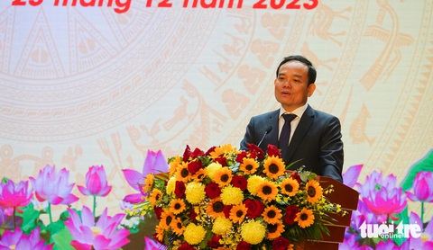 Phó thủ tướng Trần Lưu Quang: Kiên Giang mạnh lên, giàu lên từ kinh tế biển- Ảnh 1. Phó thủ tướng Trần Lưu Quang tin tưởng rằng Kiên Giang sẽ mạnh lên và giàu lên từ biển - Ảnh: CHÍ CÔNG