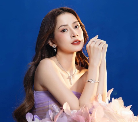 Chi Pu thể hiện ca khúc mới trong một chương trình Chi Pu thể hiện ca khúc mới trong một chương trình