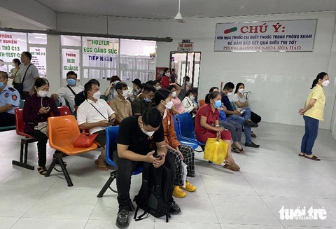 Cận Tết dương lịch sao nhiều người mắc bệnh, cơ thể 'sập nguồn'?- Ảnh 2. Sự thay đổi thời tiết vào dịp cuối năm là một trong những nguyên nhân khiến nhiều người dễ mắc bệnh hơn - Ảnh: X.MAI