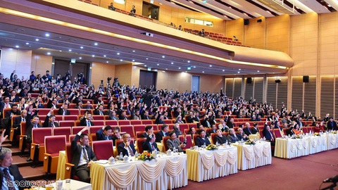 Các đại biểu tham dự Phiên bế mạc biểu quyết thông qua Nghị quyết Hội nghị - Ảnh: baoquocte.vn Các đại biểu tham dự phiên bế mạc biểu quyết thông qua nghị quyết hội nghị - Ảnh: BAOQUOCTE.VN