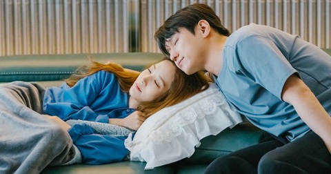 Phim mới chưa lên sóng đã bị chê, Park Min Young ngày càng tụt dốc- Ảnh 2. Love In Contract không giúp Park Min Young gây được tiếng vang - Ảnh: tvN