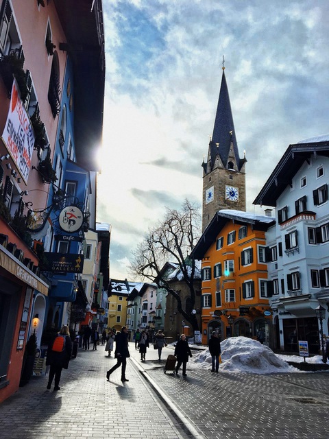 Thị trấn cổ, sang trọng Kitzbühel của Áo - Ảnh: SKI GURU Thị trấn cổ, sang trọng Kitzbühel của Áo - Ảnh: SKI GURU