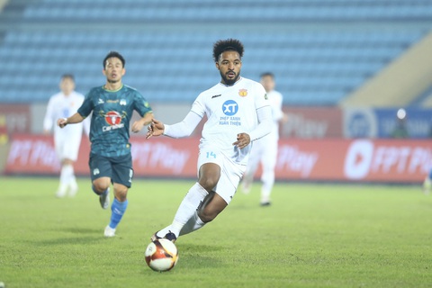 Vua phá lưới Rafaelson gửi đơn xin nhập quốc tịch Việt Nam- Ảnh 1. Vua phá lưới Rafaelson gửi đơn xin nhập quốc tịch Việt Nam- Ảnh 1.