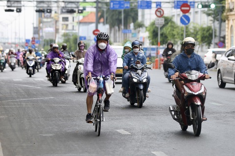 Thời tiết hôm nay 25-12: Bắc Bộ vẫn rét đậm, Nam Bộ đêm và sáng se lạnh- Ảnh 1. Hôm nay 25-12, thời tiết Nam Bộ se lạnh vào đêm và sáng sớm - Ảnh: PHƯƠNG QUYÊN