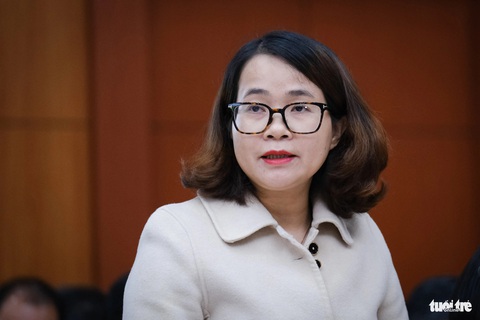 Quảng Nam: Xem xét cho thôi việc, bãi nhiệm cán bộ bị khai trừ, cách chức về mặt Đảng- Ảnh 3. Bà Trần Thị Kim Hoa, giám đốc Sở Nội vụ tỉnh Quảng Nam - Ảnh: TẤN LỰC