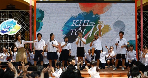 Hồng Vân, Lại Văn Sâm hát rap, nhảy nhót tưng bừng cùng 'Có hẹn cùng thanh xuân'- Ảnh 5. Khoảnh khắc