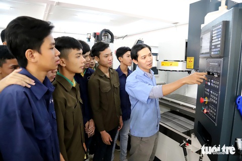 Gia tăng liên kết giữa các trường nghề- Ảnh 1. Sinh viên theo học nghề tại Trường CĐ Kinh tế - Kỹ thuật TP.HCM - Ảnh: NHƯ HÙNG