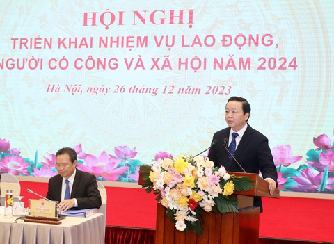 Phó thủ tướng Trần Hồng Hà đề nghị Bộ Lao động - Thương binh và Xã hội phối hợp các bộ ngành quan tâm hơn đến đời sống công nhân và con em họ - Ảnh: CHÍ TÂM Phó thủ tướng Trần Hồng Hà đề nghị Bộ Lao động - Thương binh và Xã hội phối hợp các bộ ngành quan tâm hơn đến đời sống công nhân và con em họ - Ảnh: CHÍ TÂM