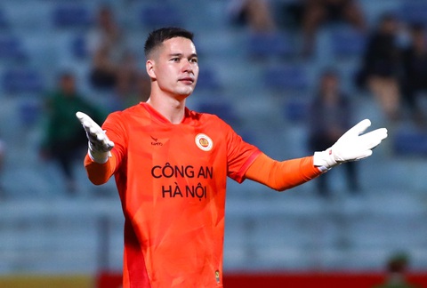 Vòng 8 V-League 2023-2024: Hướng về sân Hàng Đẫy- Ảnh 2. Filip Nguyễn trong màu áo Công An Hà Nội - Ảnh: MINH ĐỨC
