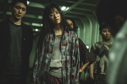 Vai diễn gai góc của Han Hyo Joo trong Solo War 2 Vai diễn gai góc của Han Hyo Joo trong Solo War 2