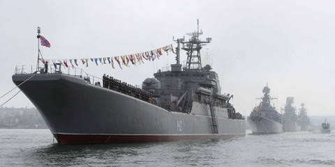 Tàu Novocherkassk của Hạm đội Biển Đen của Nga - Ảnh: REUTERS Tàu Novocherkassk của Hạm đội Biển Đen Nga - Ảnh: REUTERS