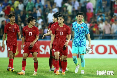 U23 Việt Nam tập trung song song với đội tuyển quốc gia để chuẩn bị cho Giải U23 châu Á 2024 sẽ diễn ra vào giữa tháng 4 năm sau - Ảnh: HOÀNG TÙNG U23 Việt Nam tập trung song song với đội tuyển quốc gia để chuẩn bị cho Giải U23 châu Á 2024 sẽ diễn ra vào giữa tháng 4 năm sau - Ảnh: HOÀNG TÙNG