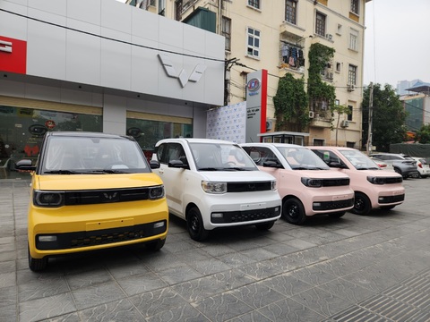 Loạt thương hiệu ô tô lần đầu đến Việt Nam năm 2023- Ảnh 2. Wuling HongGuang MiniEV gây chú ý với hình dáng độc đáo, giá bán chỉ hơn 200 triệu - Ảnh: Đại lý Wuling/Facebook