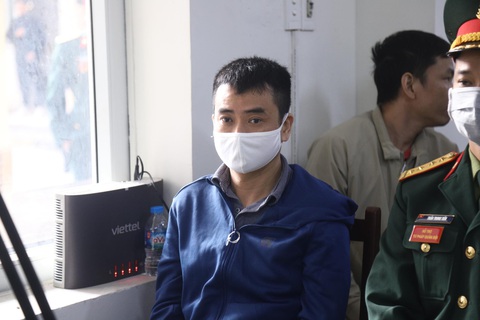 Hình ảnh Phan Quốc Việt lần đầu tiên hầu tòa- Ảnh 4. Ông chủ Việt Á Phan Quốc Việt tại phiên tòa