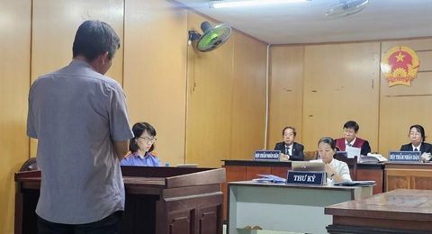 Bị cáo Hoàng Trọng Khiêm tại tòa - Ảnh: S.M Bị cáo Lê Hoàng Trọng Khiêm tại tòa - Ảnh: S.M.