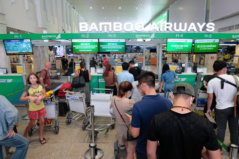 Bamboo Airways 'chia tay' đơn vị dịch vụ mặt đất SAGS, hợp tác với Pacific Airlines- Ảnh 1. Bamboo Airways đồng ý dừng hợp tác với đơn vị dịch vụ mặt đất SAGS tại Tân Sơn Nhất và Đà Nẵng - Ảnh: QUANG ĐỊNH