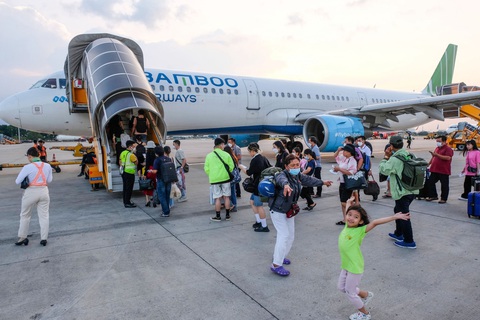 Bamboo Airways 'chia tay' đơn vị dịch vụ mặt đất SAGS, hợp tác với Pacific Airlines- Ảnh 2. Các chuyến bay của Bamboo Airways sẽ do đơn vị mặt đất của Hãng Pacific Airlines phục vụ - Ảnh: QUANG ĐỊNH