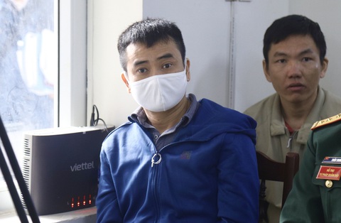 Phan Quốc Việt: Việt Á là doanh nghiệp 'hàng đầu về sản xuất kit test'- Ảnh 4. Bị cáo Phan Quốc Việt tại tòa - Ảnh: DANH TRỌNG