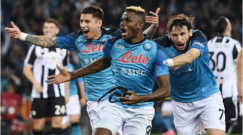 Những khoảnh khắc tiêu biểu của bóng đá thế giới năm 2023- Ảnh 4. Các cầu thủ Napoli vỡ òa trong hạnh phúc - Ảnh: GETTY IMAGES
