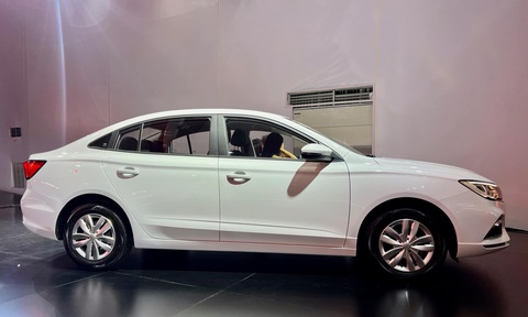 Top xe rẻ nhất ra mắt Việt Nam năm 2023: Tiền mua Kia Carnival đủ mua 5 chiếc cộng lại- Ảnh 8. Xe dùng động cơ 1.5L, 4 xi lanh, công suất 112 mã lực và mô-men xoắn 150 Nm, kết hợp số sàn 5 cấp hoặc CVT tùy bản - Ảnh: Đại lý MG/Facebook