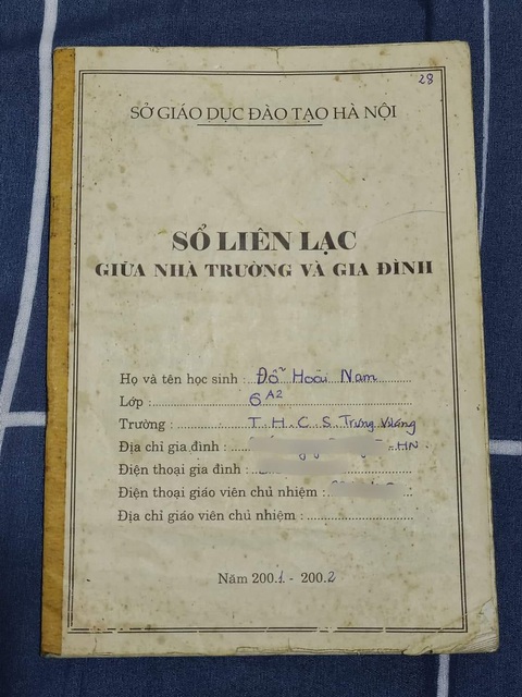Ảnh vui 29-12: Nỗi ám ảnh của bao thế hệ học trò - Sổ liên lạc!- Ảnh 1. Bạn Đỗ Hoài Nam giờ chắc cũng hai con rồi.