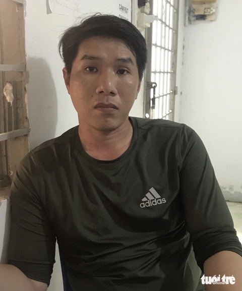 Trần Phan Vũ Thanh là nghi phạm cuối cùng trong vụ bắt cóc giám đốc Trung Quốc bị bắt giữ khi từ Bình Dương lẩn trốn về quê Kiên Giang - Ảnh: T.D. Trần Phan Vũ Thanh là nghi phạm cuối cùng trong vụ bắt cóc giám đốc người Trung Quốc bị bắt khi từ Bình Dương lẩn trốn về quê Kiên Giang - Ảnh: T.D.