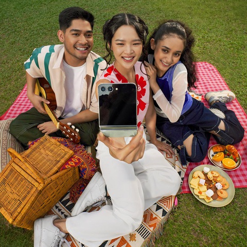 Người bạn đồng hành ‘bỏ túi’ cho bạn trẻ dịp năm mới- Ảnh 2. Người bạn đồng hành ‘bỏ túi’ cho bạn trẻ dịp năm mới- Ảnh 2.