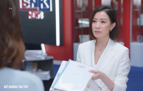 Bên cạnh diễn xuất, phong cách thời trang của Xa Thi Mạn trong phim đã tạo thành một cơn sốt Bên cạnh diễn xuất, phong cách thời trang của Xa Thi Mạn trong phim đã tạo thành một cơn sốt