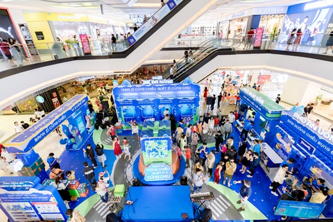 ZaloPay QR Đa Năng thực sự đa năng- Ảnh 2. ZaloPay đã triển khai nhiều hoạt động offline nhằm quảng bá QR Đa Năng đến người dùng trên cả nước