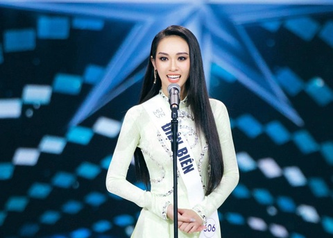 Vũ Thúy Quỳnh cũng là một ứng cử viên sáng giá của cuộc thi năm nay. Cô sinh năm 1998, đến từ Điện Biên, cao 1,75m, số đo ba vòng 90-63-96cm. Cô từng vào top 10 Hoa hậu Hoàn vũ Việt Nam 2022 và đoạt giải phụ Vũ Thúy Quỳnh cũng là một ứng cử viên sáng giá của cuộc thi năm nay. Cô sinh năm 1998, đến từ Điện Biên, cao 1,75m, số đo ba vòng 90-63-96cm. Cô từng vào top 10 Hoa hậu Hoàn vũ Việt Nam 2022 và đoạt giải phụ