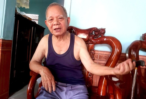 Ông Hồ Văn Điều vẫn chưa quên một thời “nóng bỏng” ở thủ phủ vàng này - Ảnh: ĐOÀN CƯỜNG Ông Hồ Văn Điều vẫn chưa quên một thời “nóng bỏng” ở thủ phủ vàng này - Ảnh: ĐOÀN CƯỜNG