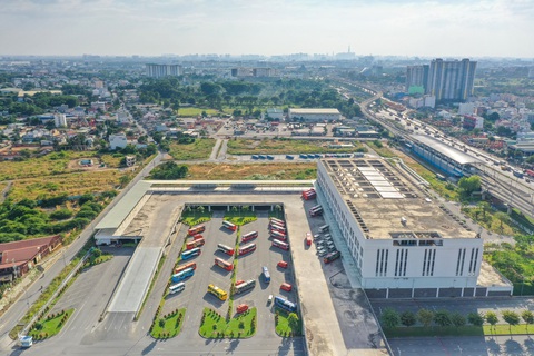 Bến xe Miền Đông mới khang trang ở TP Thủ Đức (TP.HCM) vẫn còn khó khăn vì vắng khách - Ảnh: Q.Đ. Bến xe Miền Đông mới khang trang ở TP Thủ Đức (TP.HCM) vẫn còn khó khăn vì vắng khách - Ảnh: Q.Đ.