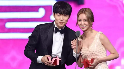Lee Hyeri và Ryu Jun Yeol đã có đến 7 năm hẹn hò Lee Hyeri và Ryu Jun Yeol đã có đến 7 năm hẹn hò