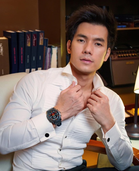 Diễn viên Nhan Phúc Vinh giao lưu trong chương trình Chào năm mới 2024. Anh cũng vào top 3 giải thường VTV awards ở hạng mục Nam diễn viên ấn tượng - Ảnh: NVCC Diễn viên Nhan Phúc Vinh giao lưu trong chương trình Chào năm mới 2024. Anh cũng vào top 3 giải thưởng VTV awards ở hạng mục Nam diễn viên ấn tượng - Ảnh: NVCC