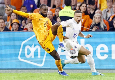 Vừa chạm trán xong ở vòng loại, giờ đây Pháp và Hà Lan chuẩn bị tái ngộ tại VCK Euro 2024 - Ảnh: Getty Images Vừa chạm trán xong ở vòng loại, giờ đây Pháp và Hà Lan chuẩn bị tái ngộ tại VCK Euro 2024 - Ảnh: Getty Images