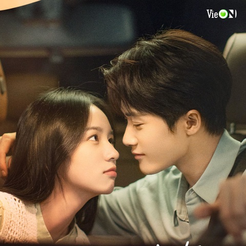 Đàn Kiện Thứ đã bén duyên với Châu Dã trong “Rất Nhớ Rất Nhớ Anh”. Đàn Kiện Thứ đã bén duyên với Châu Dã trong “Rất nhớ rất nhớ anh”.