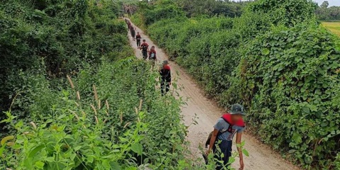 Myanmar: Lực lượng nổi dậy đánh chiếm thị trấn nằm giữa Naypyidaw và Yangon- Ảnh 1. Lực lượng phòng vệ nhân dân ở vùng Bago - Ảnh: THE IRRAWADDY/NUG