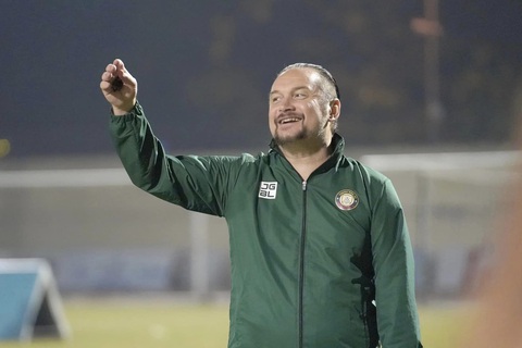 HLV Velizar Popov của CLB Thanh Hóa nhận án cấm chỉ đạo ở vòng 8 V-League 2023 - 2024 do đã nhận đủ 3 thẻ vàng - Ảnh: ĐÔNG Á THANH HÓA FC HLV Velizar Popov của CLB Thanh Hóa bị cấm chỉ đạo ở vòng 8 V-League 2023 - 2024 do đã nhận đủ 3 thẻ vàng - Ảnh: ĐÔNG Á THANH HÓA FC