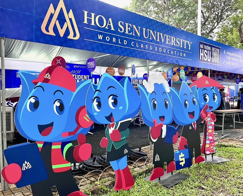 Đại học Hoa Sen nói gì về quy định sinh viên hoạt động mại dâm lần thứ 4 bị đuổi học?- Ảnh 1. Quy chế người học năm 2023 của Trường đại học Hoa Sen có quy định về hành vi sinh viên hoạt động mại dâm lần thứ 4 sẽ bị buộc thôi học - Ảnh: HSU