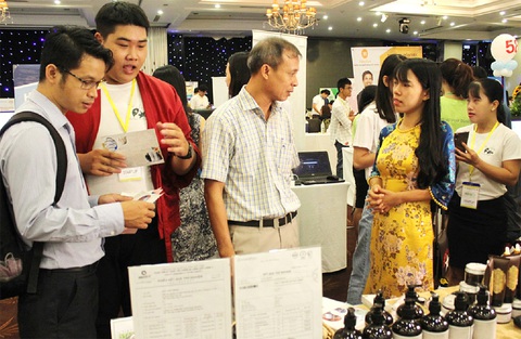Tìm kiếm cơ hội và khách hàng tại những ngày hội khởi nghiệp cũng là yếu tố quan trọng với cộng đồng khởi nghiệp - Ảnh: Q.L. Tìm kiếm cơ hội và khách hàng tại những ngày hội khởi nghiệp cũng là yếu tố quan trọng với cộng đồng khởi nghiệp - Ảnh: Q.L.