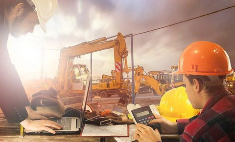 Kỹ sư xây dựng: Những kiến thức, kỹ năng cần biết- Ảnh 5. Sử dụng thành thạo công nghệ giúp tăng cường hiệu quả công việc - Ảnh: Pexels.