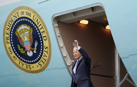 Tổng thống Biden xuất hiện tại Boston, Massachusetts ngày 5-12 cho chiến dịch gây quỹ tranh cử - Ảnh: REUTERS Tổng thống Biden xuất hiện tại Boston, Massachusetts ngày 5-12 cho chiến dịch gây quỹ tranh cử - Ảnh: REUTERS